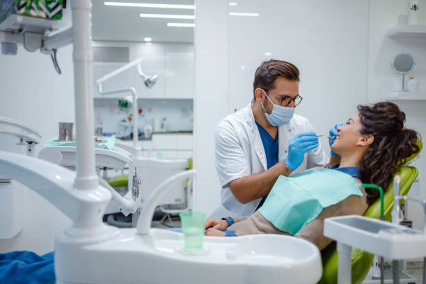 Best Emergency Dental Care  in Wallace, FL